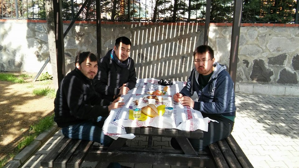 12795520_565108073655626_2398031371423695309_n